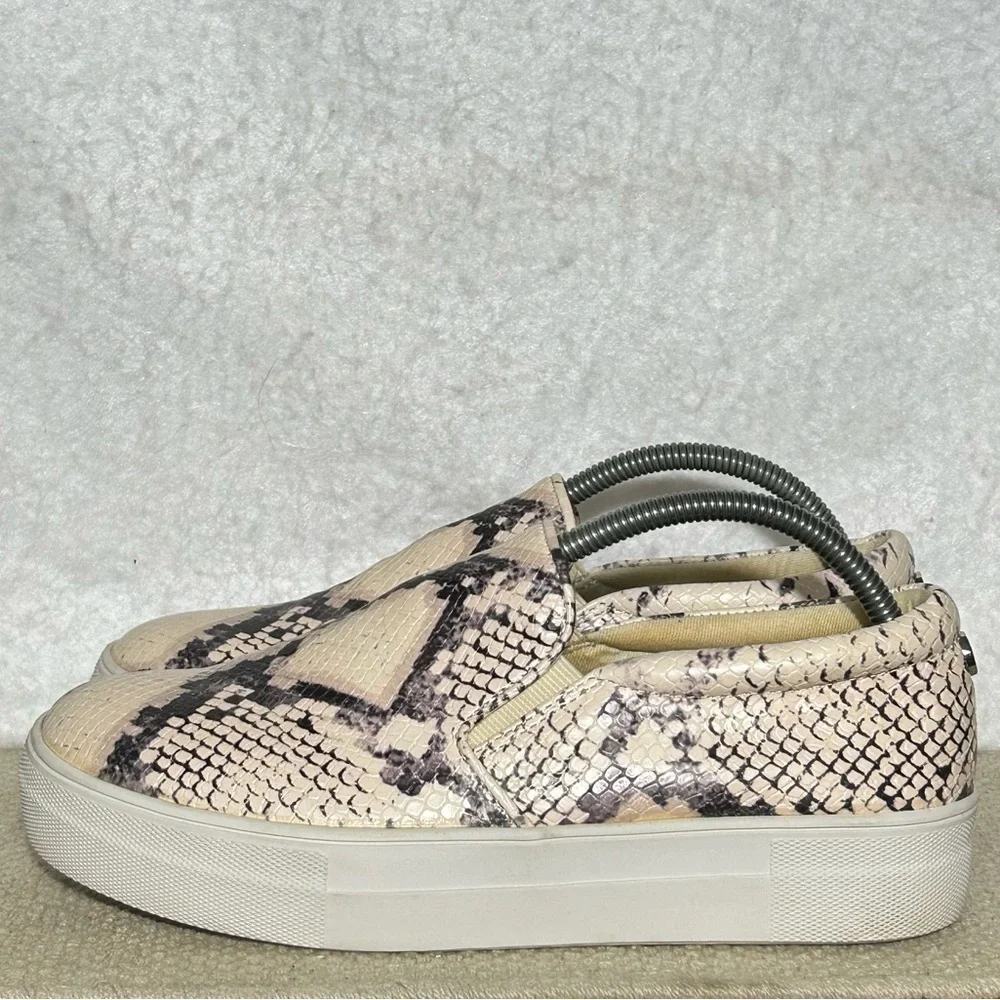 Steve Madden Womens Gills Snake Print Platform Slip On Sneakers Shoes SZ 7.5M